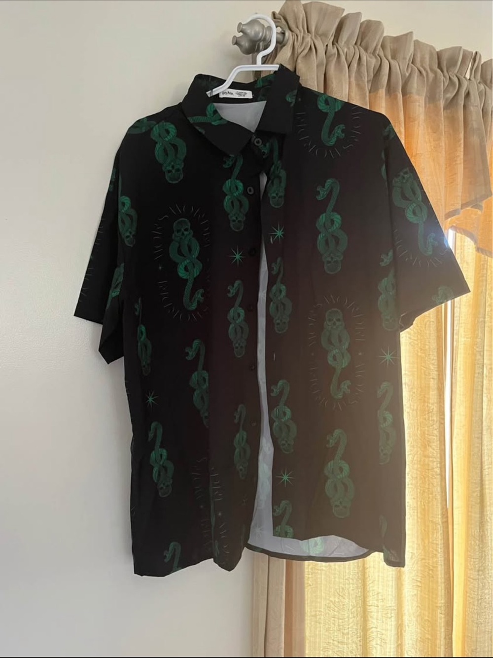 Harry Potter Dark Arts Men's Black Short-Sleeve Button-Up Hawaiian